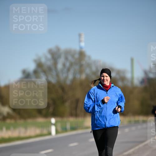 06.04.2025 - 44. Internationalen Wilhelmsburger Insellauf Dr. Thomas Lammeyer http://msf.ph/oto/7567321 06.04.2025 09:44:26 Laufen  meine-sportfotos.de