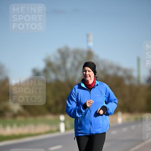 06.04.2025 - 44. Internationalen Wilhelmsburger Insellauf Dr. Thomas Lammeyer http://msf.ph/oto/7567346 06.04.2025 09:44:28 Laufen  meine-sportfotos.de