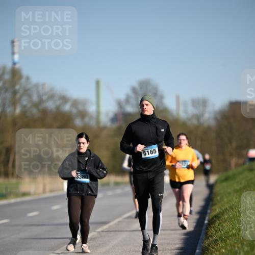 06.04.2025 - 44. Internationalen Wilhelmsburger Insellauf Dr. Thomas Lammeyer http://msf.ph/oto/7567353 06.04.2025 09:44:38 Laufen 3380, 5165 meine-sportfotos.de