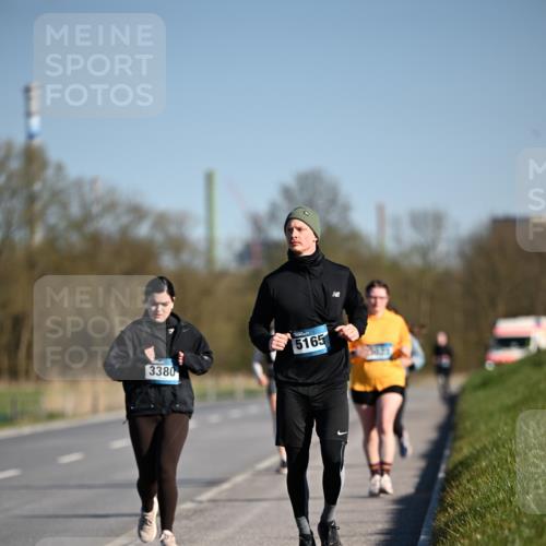 06.04.2025 - 44. Internationalen Wilhelmsburger Insellauf Dr. Thomas Lammeyer http://msf.ph/oto/7567361 06.04.2025 09:44:39 Laufen 3380, 5165 meine-sportfotos.de