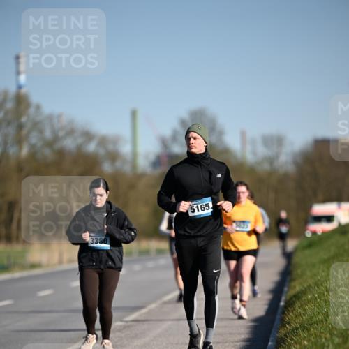 06.04.2025 - 44. Internationalen Wilhelmsburger Insellauf Dr. Thomas Lammeyer http://msf.ph/oto/7567363 06.04.2025 09:44:39 Laufen 3380, 5165 meine-sportfotos.de