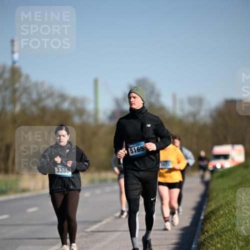 06.04.2025 - 44. Internationalen Wilhelmsburger Insellauf Dr. Thomas Lammeyer http://msf.ph/oto/7567371 06.04.2025 09:44:39 Laufen 3380, 5165 meine-sportfotos.de