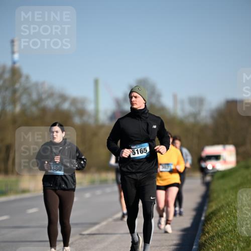 06.04.2025 - 44. Internationalen Wilhelmsburger Insellauf Dr. Thomas Lammeyer http://msf.ph/oto/7567378 06.04.2025 09:44:40 Laufen 3380, 5165 meine-sportfotos.de