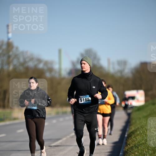 06.04.2025 - 44. Internationalen Wilhelmsburger Insellauf Dr. Thomas Lammeyer http://msf.ph/oto/7567380 06.04.2025 09:44:40 Laufen 5165, 3380 meine-sportfotos.de