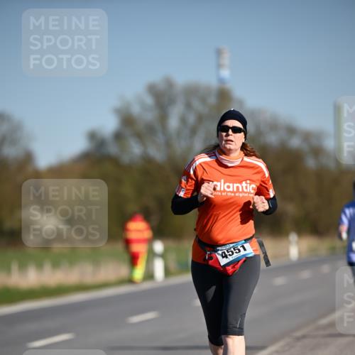 06.04.2025 - 44. Internationalen Wilhelmsburger Insellauf Dr. Thomas Lammeyer http://msf.ph/oto/7567694 06.04.2025 09:46:13 Laufen 4551 meine-sportfotos.de
