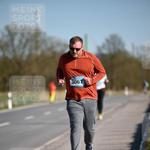 06.04.2025 - 44. Internationalen Wilhelmsburger Insellauf Dr. Thomas Lammeyer http://msf.ph/oto/7567994 06.04.2025 09:47:13 Laufen 3067 meine-sportfotos.de