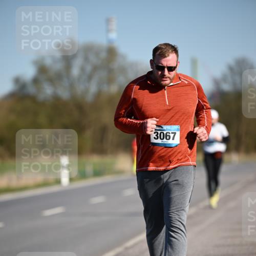 06.04.2025 - 44. Internationalen Wilhelmsburger Insellauf Dr. Thomas Lammeyer http://msf.ph/oto/7568024 06.04.2025 09:47:14 Laufen 3067 meine-sportfotos.de