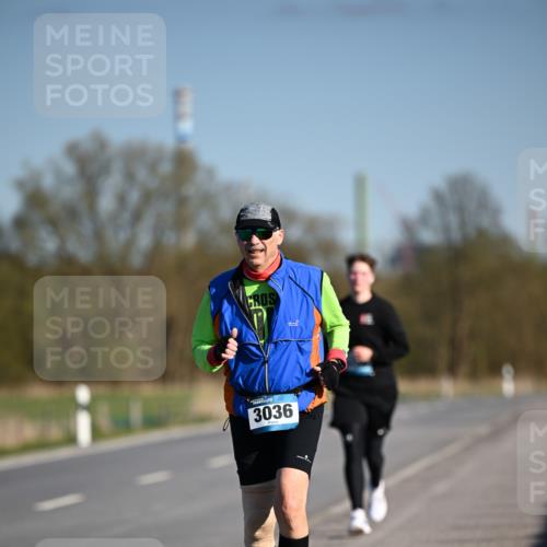 06.04.2025 - 44. Internationalen Wilhelmsburger Insellauf Dr. Thomas Lammeyer http://msf.ph/oto/7568122 06.04.2025 09:48:18 Laufen 3036 meine-sportfotos.de