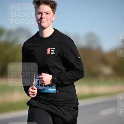 06.04.2025 - 44. Internationalen Wilhelmsburger Insellauf Dr. Thomas Lammeyer http://msf.ph/oto/7568243 06.04.2025 09:48:26 Laufen 4250 meine-sportfotos.de
