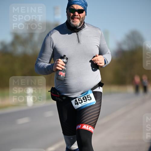 06.04.2025 - 44. Internationalen Wilhelmsburger Insellauf Dr. Thomas Lammeyer http://msf.ph/oto/7568304 06.04.2025 09:48:54 Laufen 2, 70, 3, 4595 meine-sportfotos.de
