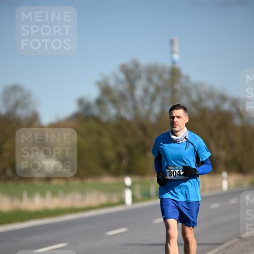 06.04.2025 - 44. Internationalen Wilhelmsburger Insellauf Dr. Thomas Lammeyer http://msf.ph/oto/7568489 06.04.2025 09:49:32 Laufen 304 meine-sportfotos.de
