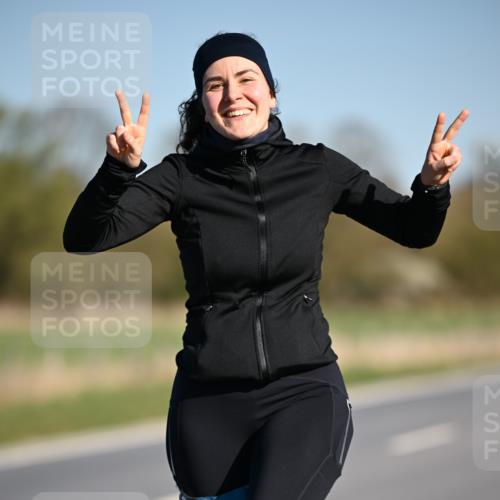 06.04.2025 - 44. Internationalen Wilhelmsburger Insellauf Dr. Thomas Lammeyer http://msf.ph/oto/7568764 06.04.2025 09:50:01 Laufen 3060 meine-sportfotos.de