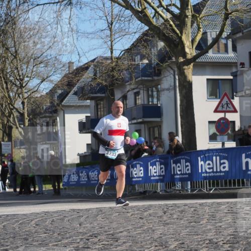 06.04.2025 - 44. Internationalen Wilhelmsburger Insellauf Luisa Fischer http://msf.ph/oto/7572063 06.04.2025 10:41:07 Ziel 4233 meine-sportfotos.de