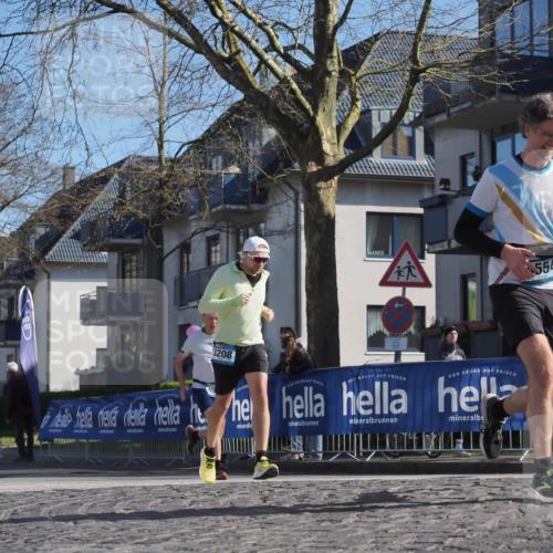 06.04.2025 - 44. Internationalen Wilhelmsburger Insellauf Luisa Fischer http://msf.ph/oto/7572170 06.04.2025 10:41:13 Ziel 3960, 3208, 554, 45 meine-sportfotos.de