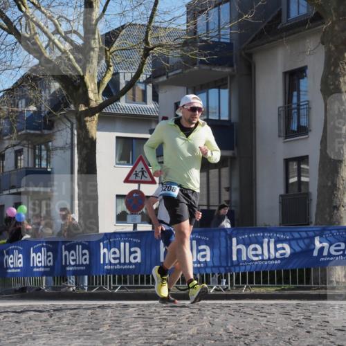 06.04.2025 - 44. Internationalen Wilhelmsburger Insellauf Luisa Fischer http://msf.ph/oto/7572279 06.04.2025 10:41:14 Ziel 3208 meine-sportfotos.de