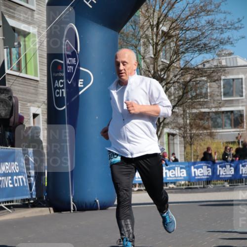 06.04.2025 - 44. Internationalen Wilhelmsburger Insellauf A. Gomolzig http://msf.ph/oto/7572385 06.04.2025 10:44:26 Ziel 3030, 3031, 3279, 3518, 4393, 4394, 4405, 4549 meine-sportfotos.de
