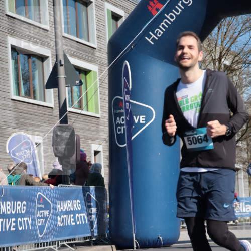 06.04.2025 - 44. Internationalen Wilhelmsburger Insellauf A. Gomolzig http://msf.ph/oto/7572481 06.04.2025 10:44:14 Ziel 3057, 3232, 3489, 4429, 5064 meine-sportfotos.de