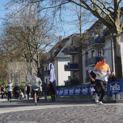 06.04.2025 - 44. Internationalen Wilhelmsburger Insellauf Luisa Fischer http://msf.ph/oto/7572633 06.04.2025 10:41:23 Ziel 13, 3432, 3575 meine-sportfotos.de