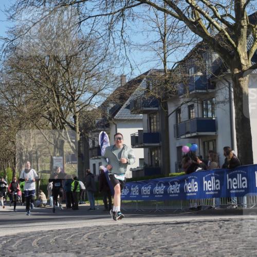 06.04.2025 - 44. Internationalen Wilhelmsburger Insellauf Luisa Fischer http://msf.ph/oto/7572746 06.04.2025 10:41:24 Ziel 5204 meine-sportfotos.de