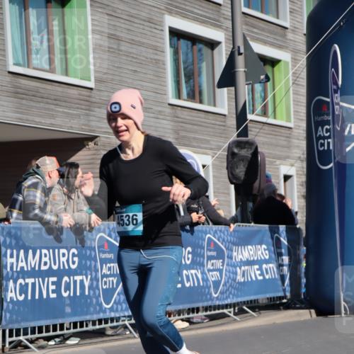 06.04.2025 - 44. Internationalen Wilhelmsburger Insellauf A. Gomolzig http://msf.ph/oto/7572754 06.04.2025 10:43:40 Ziel 3735, 3924, 4476, 4502, 4536 meine-sportfotos.de