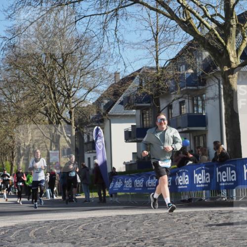 06.04.2025 - 44. Internationalen Wilhelmsburger Insellauf Luisa Fischer http://msf.ph/oto/7572819 06.04.2025 10:41:25 Ziel 5204 meine-sportfotos.de