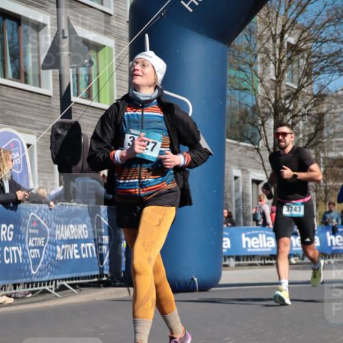 06.04.2025 - 44. Internationalen Wilhelmsburger Insellauf A. Gomolzig http://msf.ph/oto/7573080 06.04.2025 10:43:03 Ziel 3281, 3307, 3466, 3484, 3512, 3743, 3927, 4181, 4613 meine-sportfotos.de