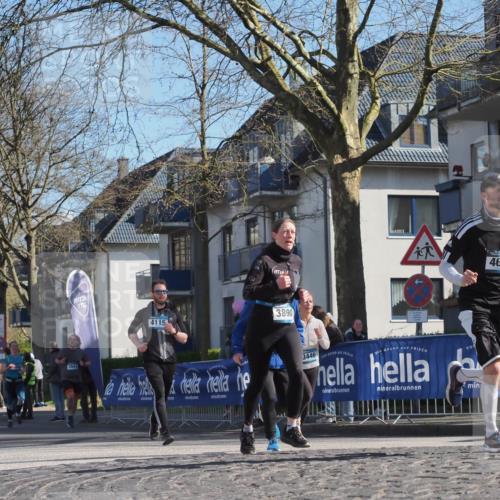 06.04.2025 - 44. Internationalen Wilhelmsburger Insellauf Luisa Fischer http://msf.ph/oto/7573175 06.04.2025 10:41:34 Ziel 4566, 4115, 3890, 3941, 3446, 4607 meine-sportfotos.de