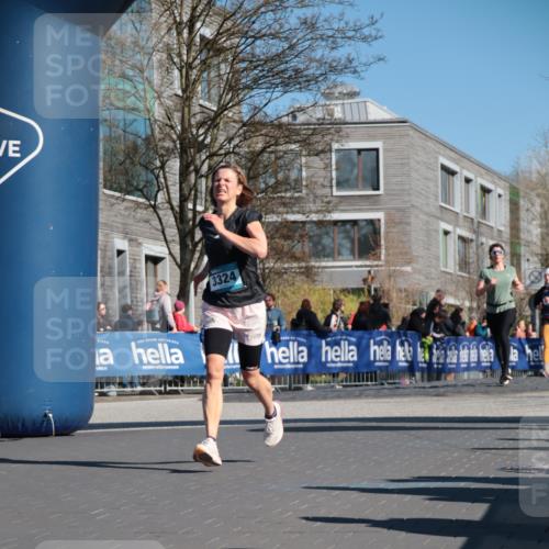 06.04.2025 - 44. Internationalen Wilhelmsburger Insellauf A. Gomolzig http://msf.ph/oto/7573202 06.04.2025 10:42:56 Ziel 3307, 3324, 4002, 4185, 4399, 4487 meine-sportfotos.de