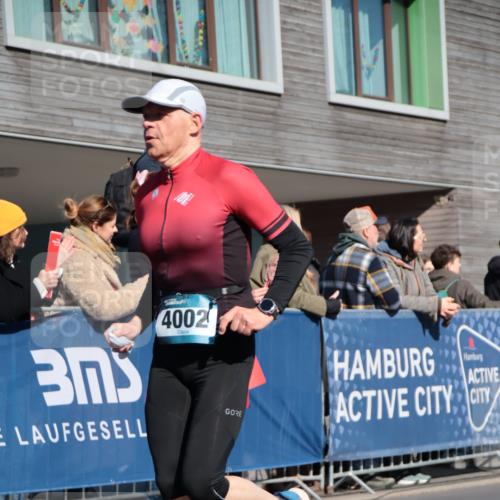 06.04.2025 - 44. Internationalen Wilhelmsburger Insellauf A. Gomolzig http://msf.ph/oto/7573204 06.04.2025 10:42:55 Ziel 3307, 3324, 4002, 4185, 4399, 4487 meine-sportfotos.de