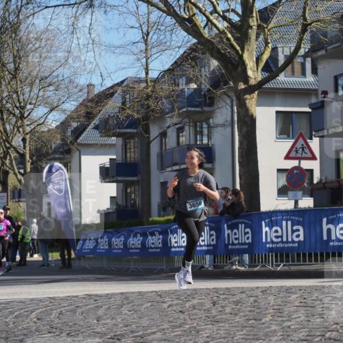 06.04.2025 - 44. Internationalen Wilhelmsburger Insellauf Luisa Fischer http://msf.ph/oto/7573537 06.04.2025 10:41:45 Ziel 3656, 3093 meine-sportfotos.de