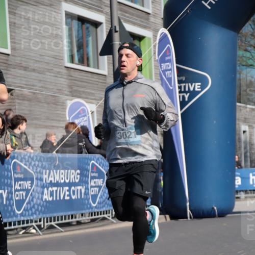06.04.2025 - 44. Internationalen Wilhelmsburger Insellauf A. Gomolzig http://msf.ph/oto/7574475 06.04.2025 10:40:27 Ziel 3021, 3263, 3319, 3574, 3617, 3652, 3974, 4139, 4264, 4445 meine-sportfotos.de