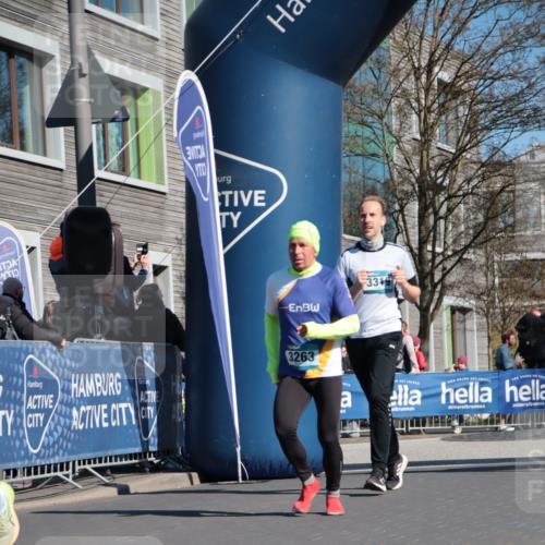06.04.2025 - 44. Internationalen Wilhelmsburger Insellauf A. Gomolzig http://msf.ph/oto/7574520 06.04.2025 10:40:24 Ziel 3021, 3263, 3319, 3617, 3974, 4139 meine-sportfotos.de