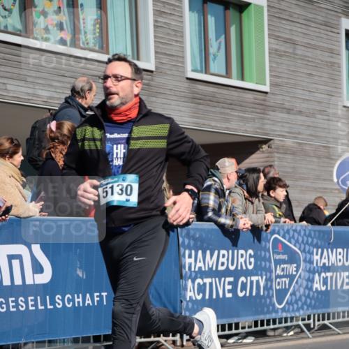 06.04.2025 - 44. Internationalen Wilhelmsburger Insellauf A. Gomolzig http://msf.ph/oto/7574626 06.04.2025 10:40:03 Ziel 3544, 4380, 4389, 4501, 5130 meine-sportfotos.de