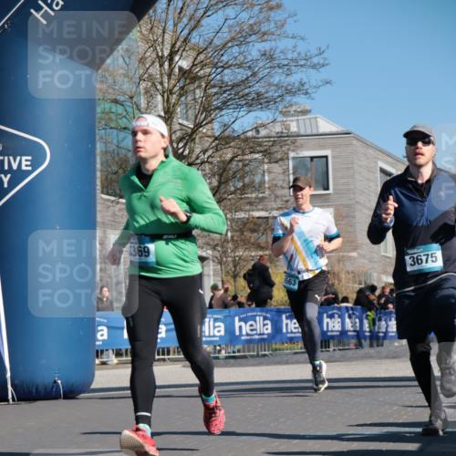 06.04.2025 - 44. Internationalen Wilhelmsburger Insellauf A. Gomolzig http://msf.ph/oto/7575220 06.04.2025 10:38:28 Ziel 3178, 3369, 3675, 4118, 4563, 4578 meine-sportfotos.de