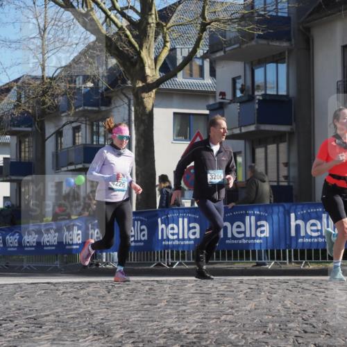 06.04.2025 - 44. Internationalen Wilhelmsburger Insellauf Luisa Fischer http://msf.ph/oto/7575288 06.04.2025 10:37:31 Ziel 4470, 226, 3206 meine-sportfotos.de