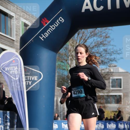 06.04.2025 - 44. Internationalen Wilhelmsburger Insellauf A. Gomolzig http://msf.ph/oto/7575305 06.04.2025 10:38:11 Ziel 3295, 3654, 3840, 3921, 4278, 4279, 4290, 4365 meine-sportfotos.de