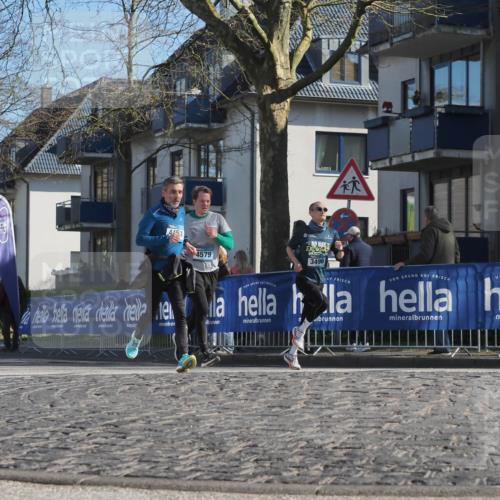 06.04.2025 - 44. Internationalen Wilhelmsburger Insellauf Luisa Fischer http://msf.ph/oto/7575433 06.04.2025 10:37:40 Ziel 4451, 4579, 3496 meine-sportfotos.de