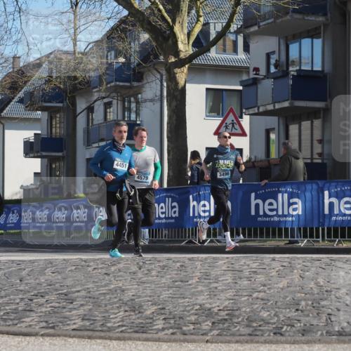 06.04.2025 - 44. Internationalen Wilhelmsburger Insellauf Luisa Fischer http://msf.ph/oto/7575442 06.04.2025 10:37:40 Ziel 4451, 4579, 3496 meine-sportfotos.de