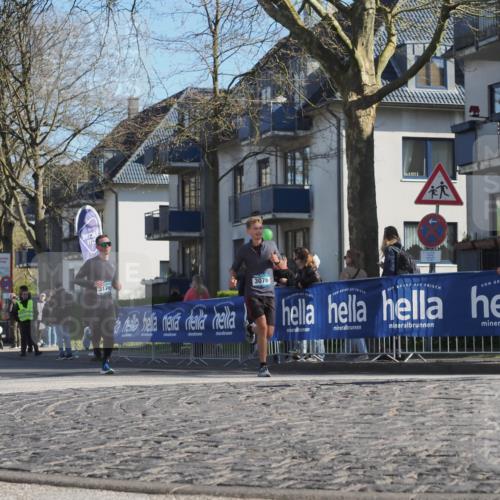 06.04.2025 - 44. Internationalen Wilhelmsburger Insellauf Luisa Fischer http://msf.ph/oto/7575602 06.04.2025 10:37:45 Ziel 3171, 3076 meine-sportfotos.de
