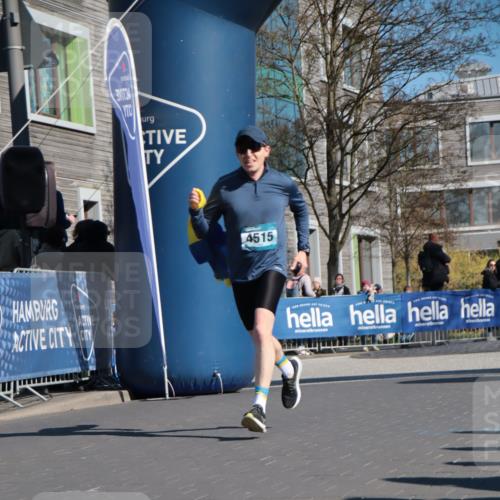06.04.2025 - 44. Internationalen Wilhelmsburger Insellauf A. Gomolzig http://msf.ph/oto/7575624 06.04.2025 10:37:16 Ziel 3174, 4515 meine-sportfotos.de