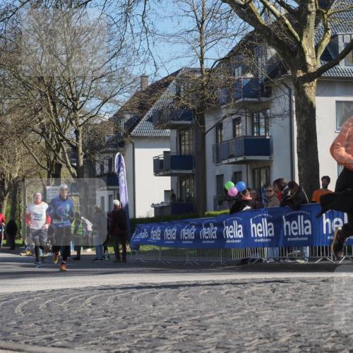 06.04.2025 - 44. Internationalen Wilhelmsburger Insellauf Luisa Fischer http://msf.ph/oto/7575691 06.04.2025 10:42:39 Ziel 4506, 4487, 4185 meine-sportfotos.de