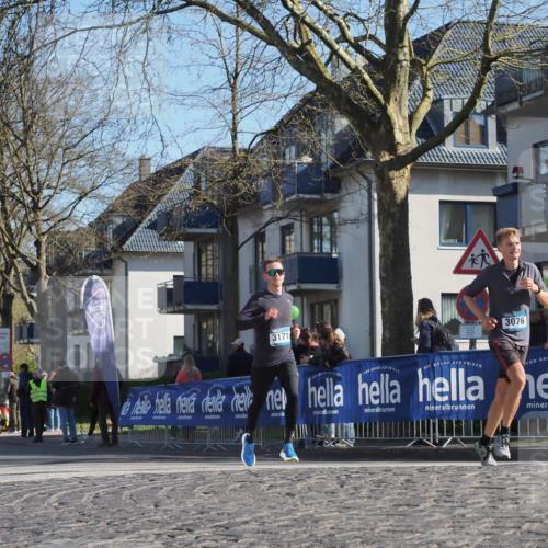 06.04.2025 - 44. Internationalen Wilhelmsburger Insellauf Luisa Fischer http://msf.ph/oto/7575708 06.04.2025 10:37:46 Ziel 3171, 3076 meine-sportfotos.de