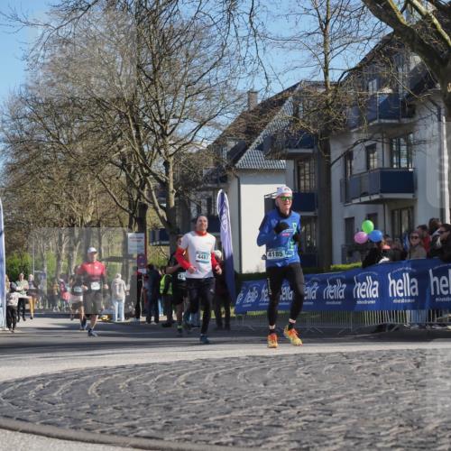 06.04.2025 - 44. Internationalen Wilhelmsburger Insellauf Luisa Fischer http://msf.ph/oto/7575723 06.04.2025 10:42:41 Ziel 3324, 4487, 4185 meine-sportfotos.de