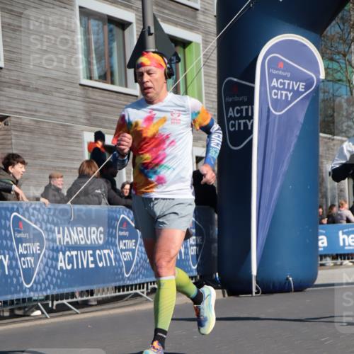 06.04.2025 - 44. Internationalen Wilhelmsburger Insellauf A. Gomolzig http://msf.ph/oto/7575837 06.04.2025 10:36:22 Ziel 3952, 4129, 5178 meine-sportfotos.de