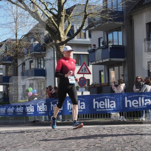 06.04.2025 - 44. Internationalen Wilhelmsburger Insellauf Luisa Fischer http://msf.ph/oto/7575915 06.04.2025 10:42:46 Ziel 400, 3324 meine-sportfotos.de