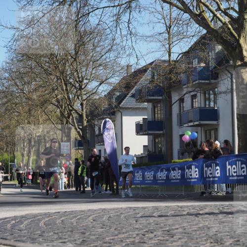 06.04.2025 - 44. Internationalen Wilhelmsburger Insellauf Luisa Fischer http://msf.ph/oto/7575942 06.04.2025 10:37:55 Ziel 4305, 3921, 3654 meine-sportfotos.de