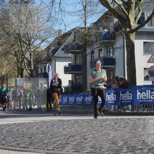 06.04.2025 - 44. Internationalen Wilhelmsburger Insellauf Luisa Fischer http://msf.ph/oto/7576002 06.04.2025 10:42:51 Ziel 9743, 39 meine-sportfotos.de