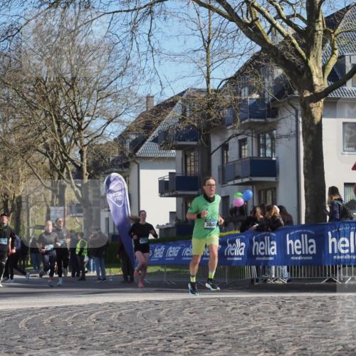 06.04.2025 - 44. Internationalen Wilhelmsburger Insellauf Luisa Fischer http://msf.ph/oto/7576222 06.04.2025 10:38:00 Ziel 4278, 4290, 3840, 3921 meine-sportfotos.de