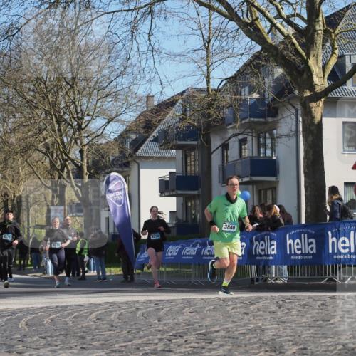 06.04.2025 - 44. Internationalen Wilhelmsburger Insellauf Luisa Fischer http://msf.ph/oto/7576239 06.04.2025 10:38:00 Ziel 4278, 4279, 4290, 3840 meine-sportfotos.de