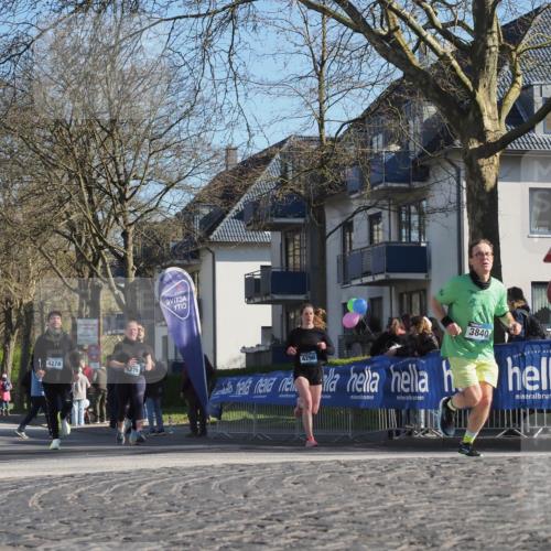 06.04.2025 - 44. Internationalen Wilhelmsburger Insellauf Luisa Fischer http://msf.ph/oto/7576307 06.04.2025 10:38:01 Ziel 11, 4278, 4279, 4290, 3840 meine-sportfotos.de
